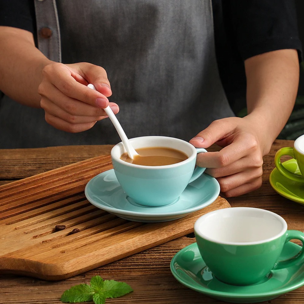 Tea Coffee Utensils - 150ML Koffiekopje met schoteltje Creatief gekleurd