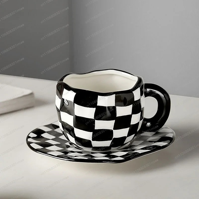 250ml Zwart-witte afwisselende - Alternative To Coffee And Tea recensie en prijs